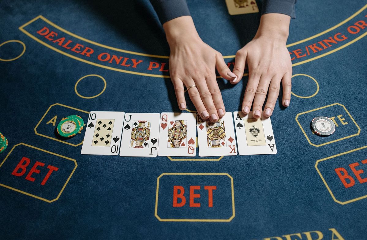 777 Strike Live Casino